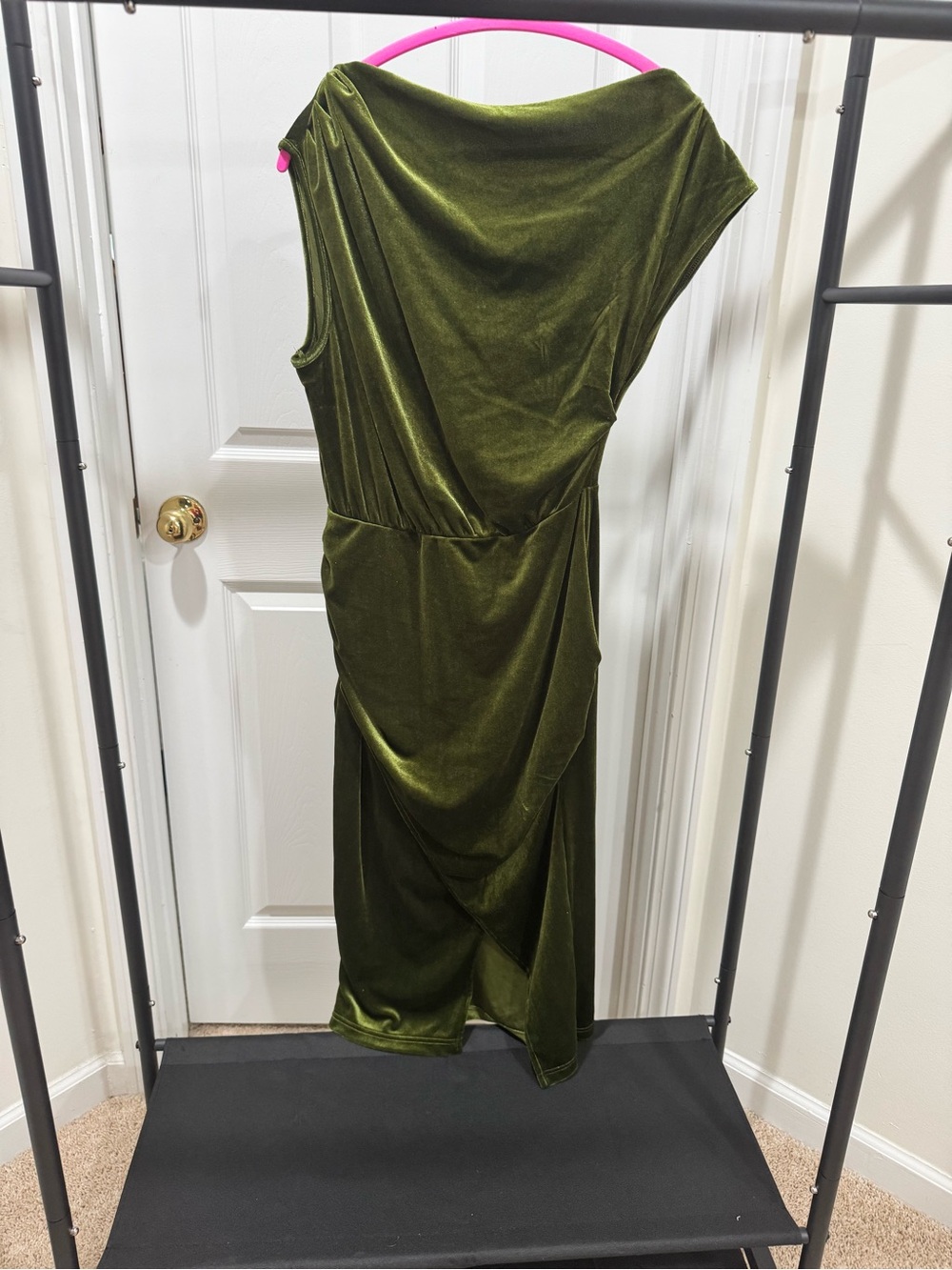 SHEIN Olive Green One-Shoulder Velvet Dress